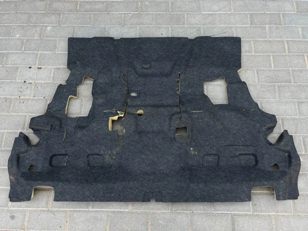 Rear floor carpet liner 30721779