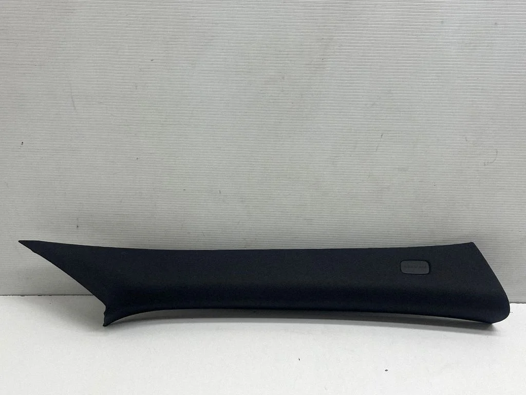 (A) piilari kate – Mercedes-Benz CLA-klass C117 X117 W117 (2013-2019)