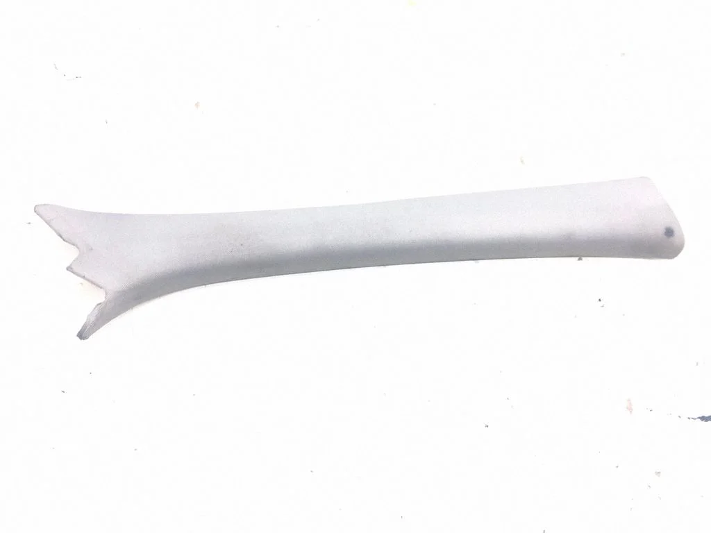 (A) pillar trim – Mercedes-Benz C-Class AMG W204 (2007-2014)