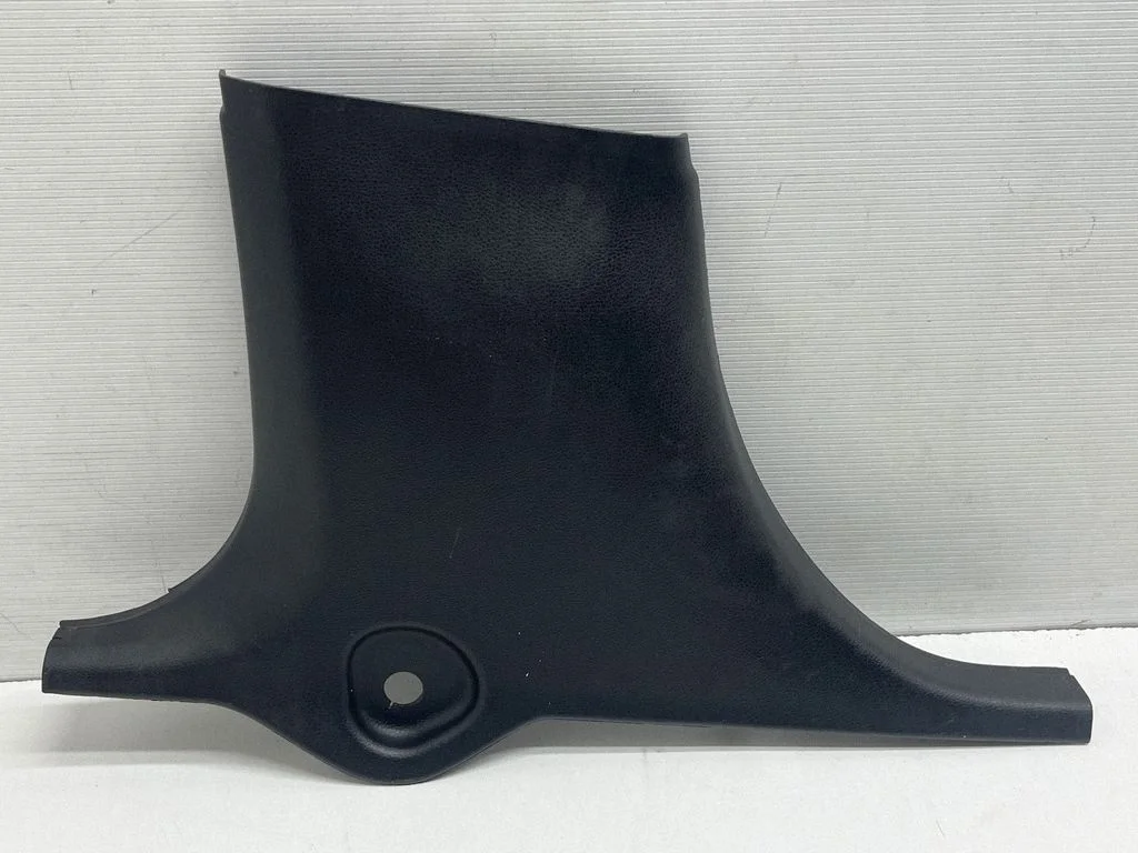 (B) piilari kate (alumine) – Mercedes-Benz CLA-klass C117 X117 W117 (2013-2019)