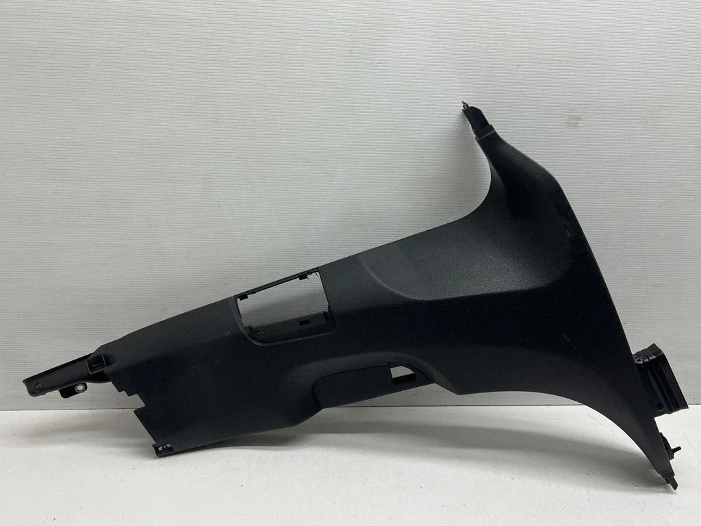 (B) pillar trim (bottom) – Porsche Panamera (970) (2009-2017)