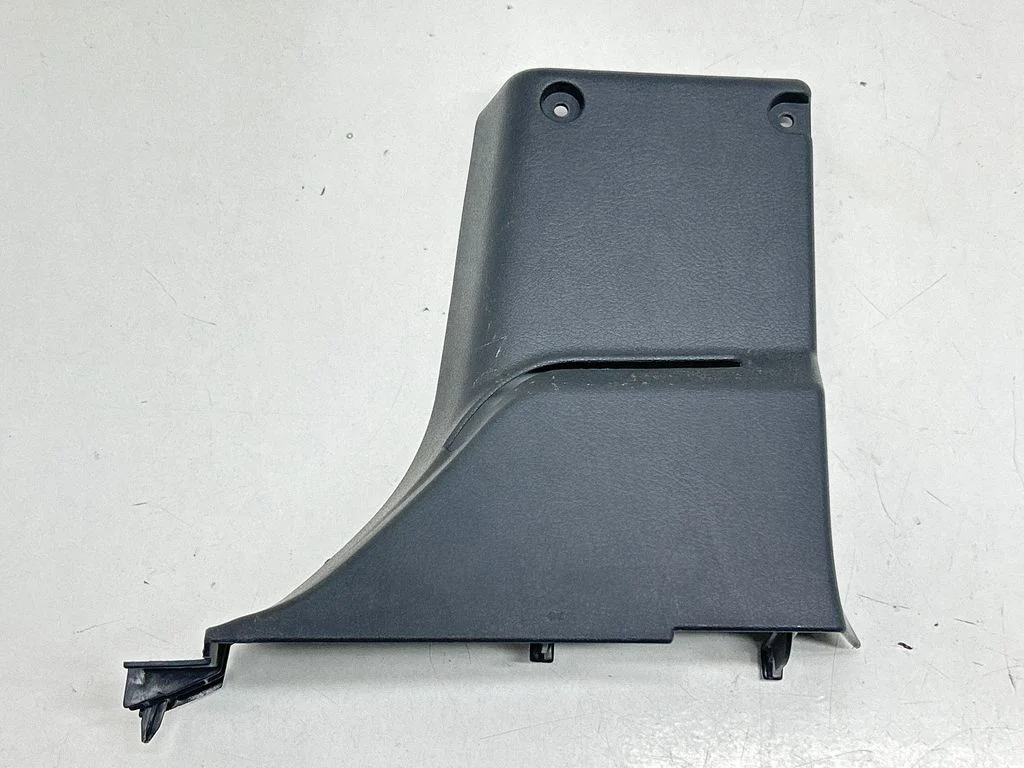 (B) pillar trim (bottom) 1496150077