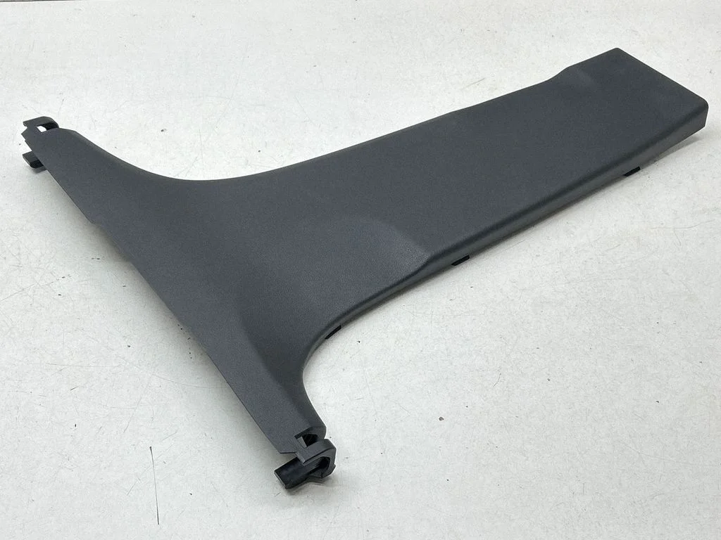 (B) piilari kate (alumine) 85846D7000