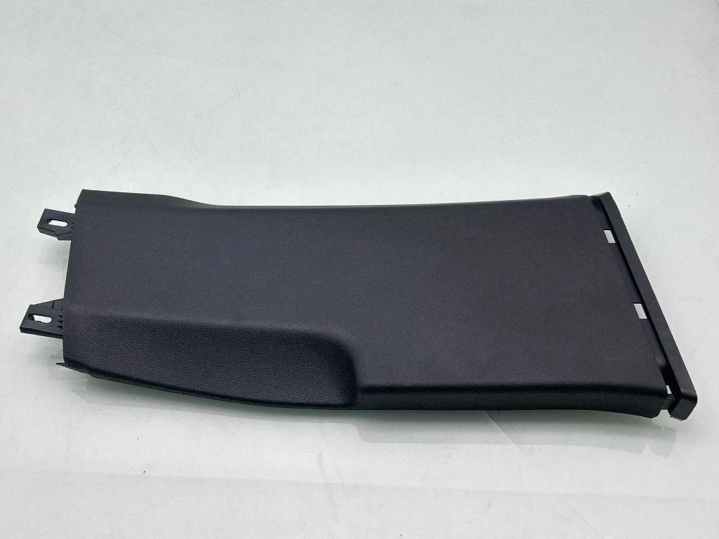 (B) statņa apdare (apakšējā) – Volkswagen Passat B7 USA (2012-2019)