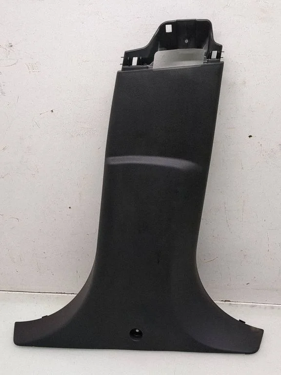 (B) pillar trim (bottom) 769150412R