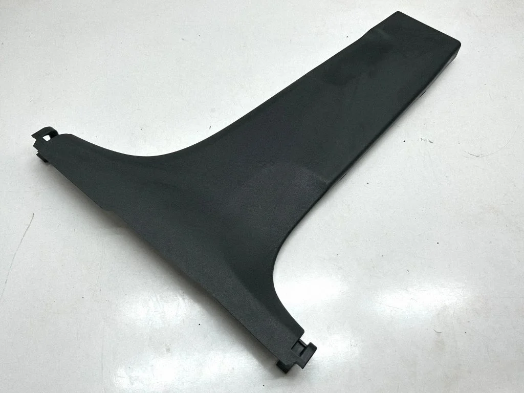 (B) pillar trim (bottom) 85845D7000