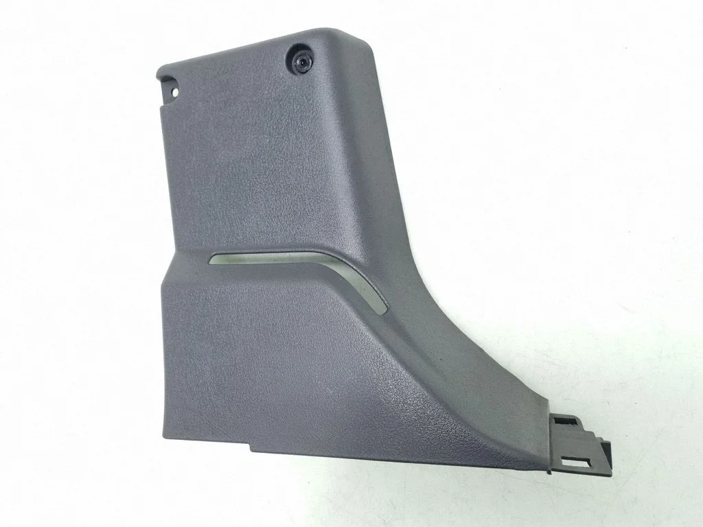 (B) pillar trim (bottom) – left