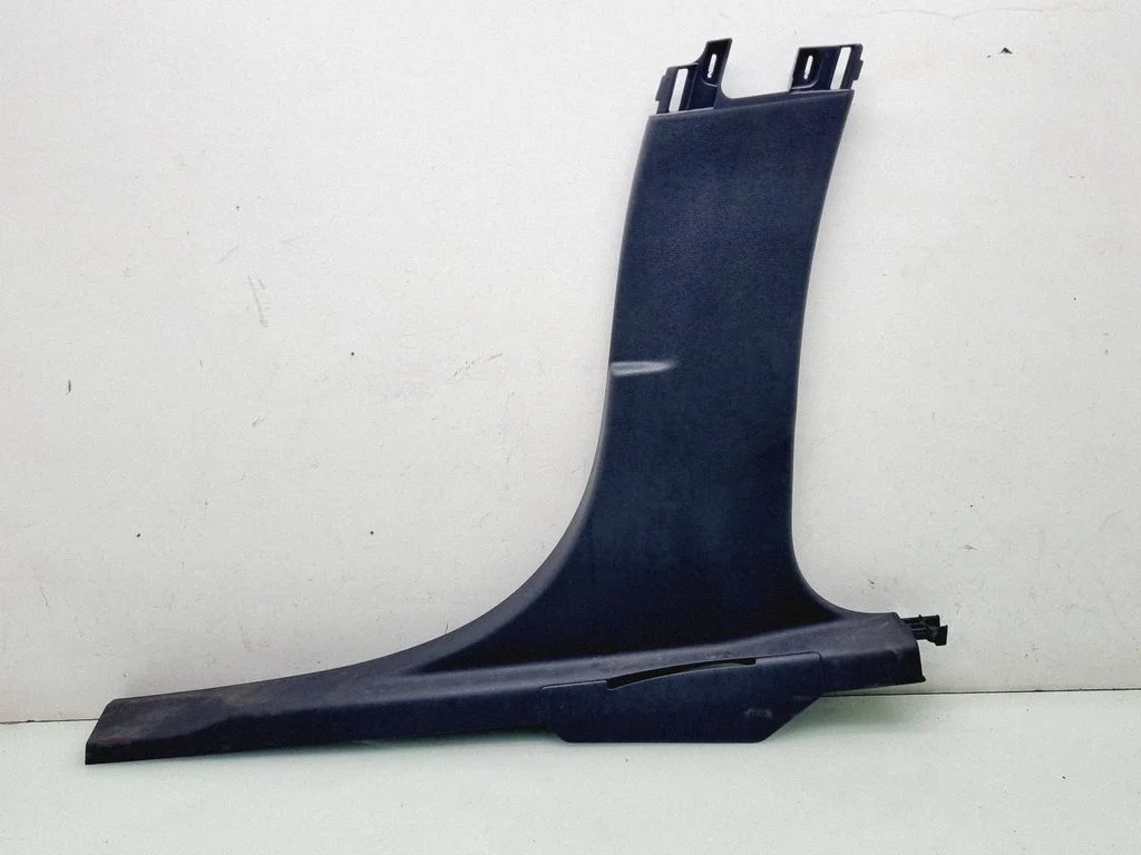 (B) piilari kate (alumine) – Peugeot 508 RXH (2011-2018)