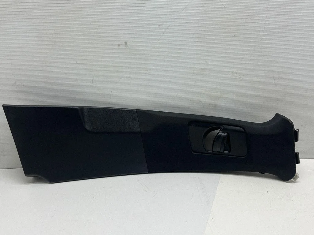 (B) pillar trim (top) – Porsche Cayenne (92A) (2010-2017)