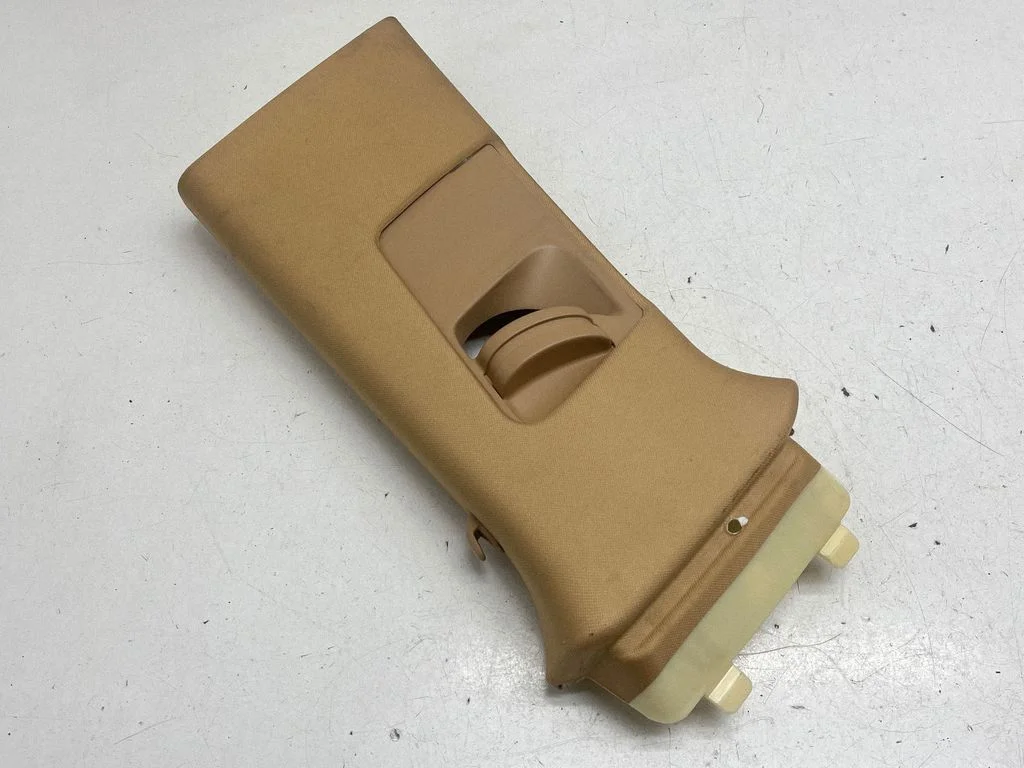 (B) pillar trim (top) – Porsche Macan (95B) (2014-2018)