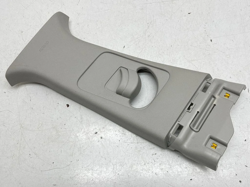 (B) pillar trim (top) – KIA Niro (2022-)