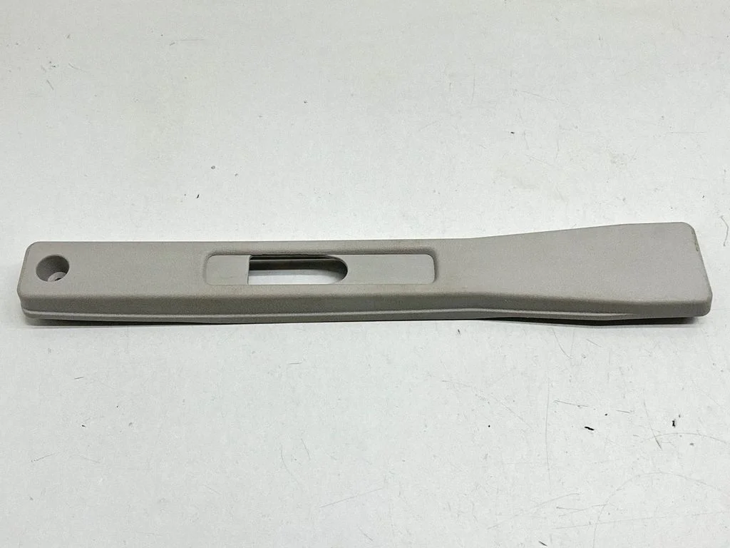 (B) pillar trim (top) 1496149077