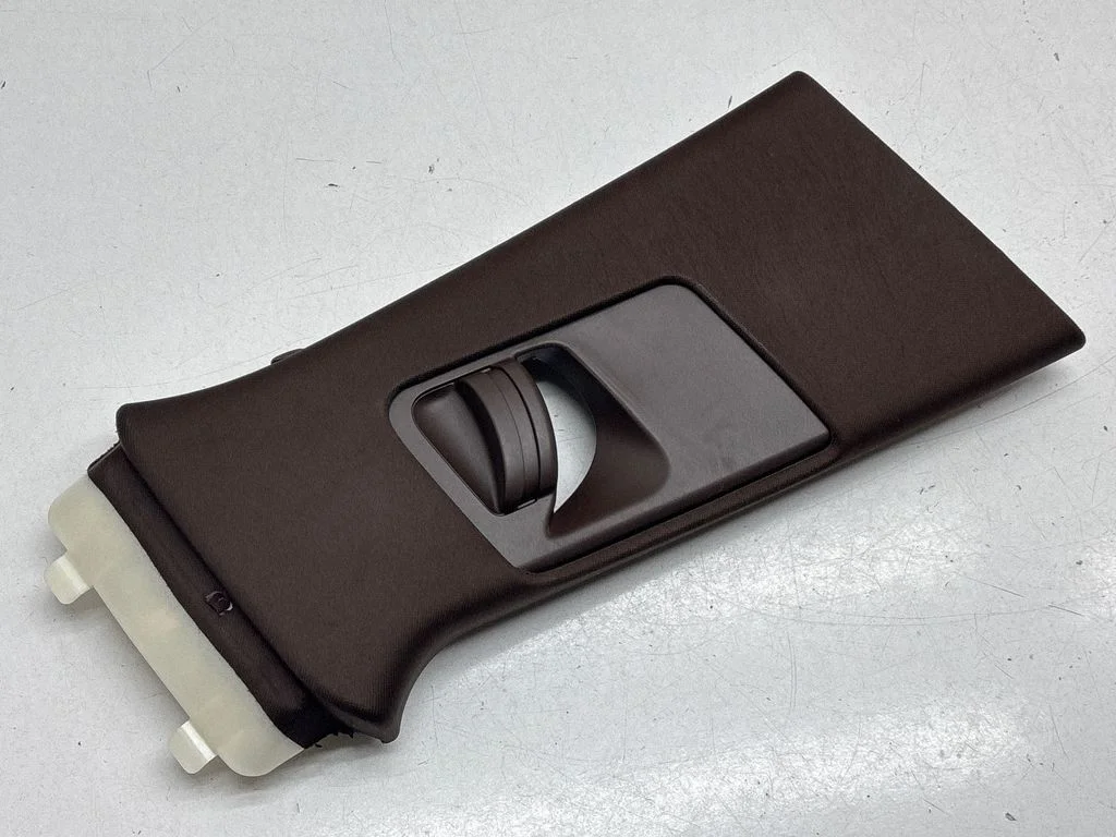 (B) pillar trim (top) – Porsche Macan (95B) (2014-2018)