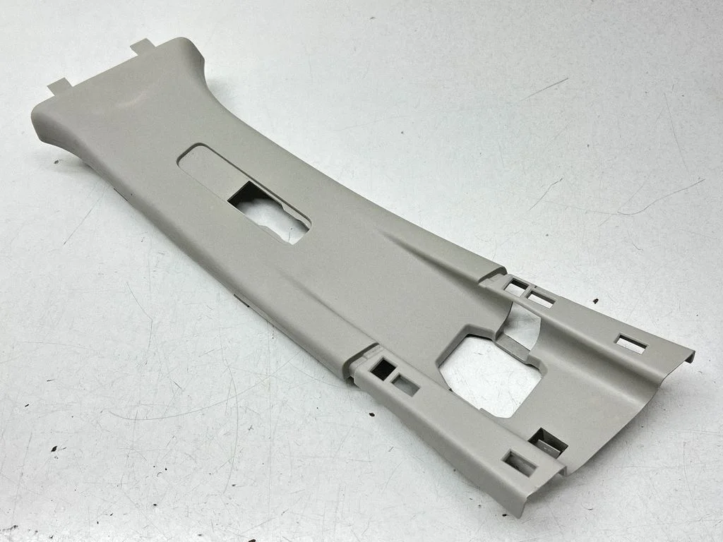(B) pillar trim (top) 769135867R – Renault Captur (2013-2020)