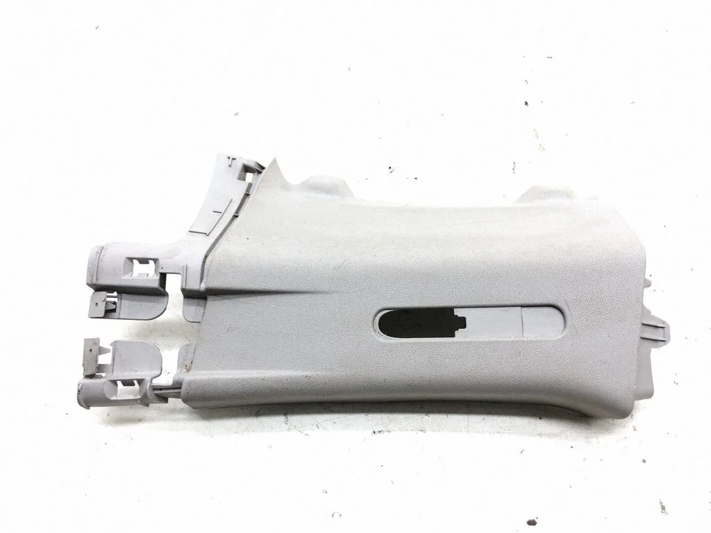(B) pillar trim (top) 9681032477