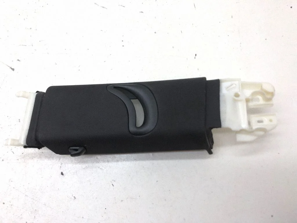 (B) pillar trim (top) – Audi A5 Sportback 8TA (2009-2016)