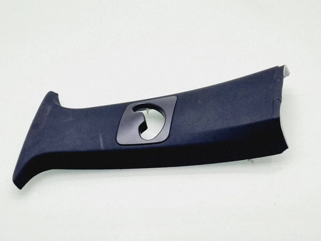 (B) pillar trim (top) 51437129751