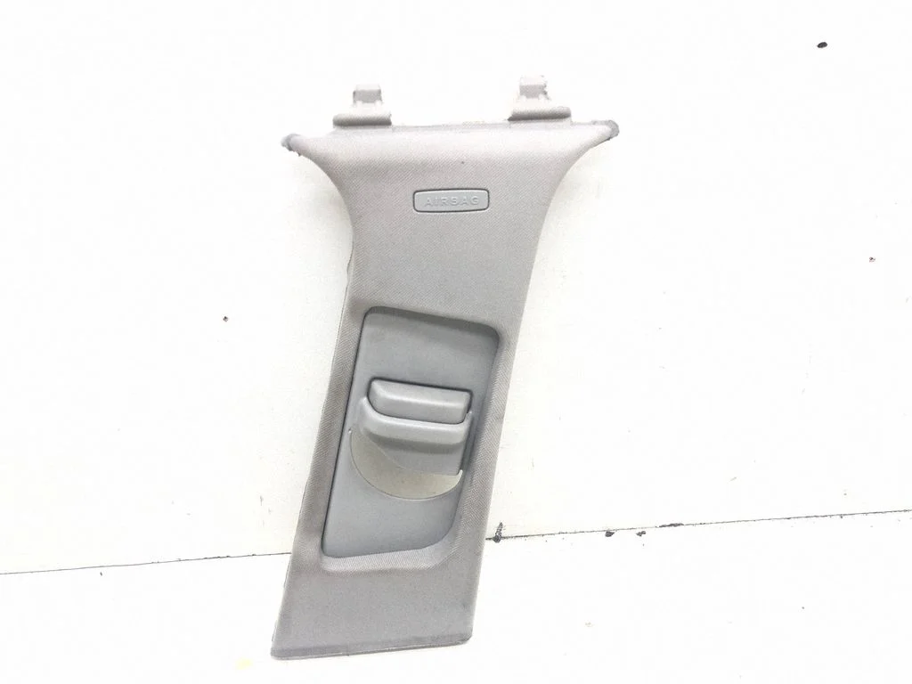 (B) pillar trim (top) – Mercedes-Benz C-Class AMG W204 (2007-2014)