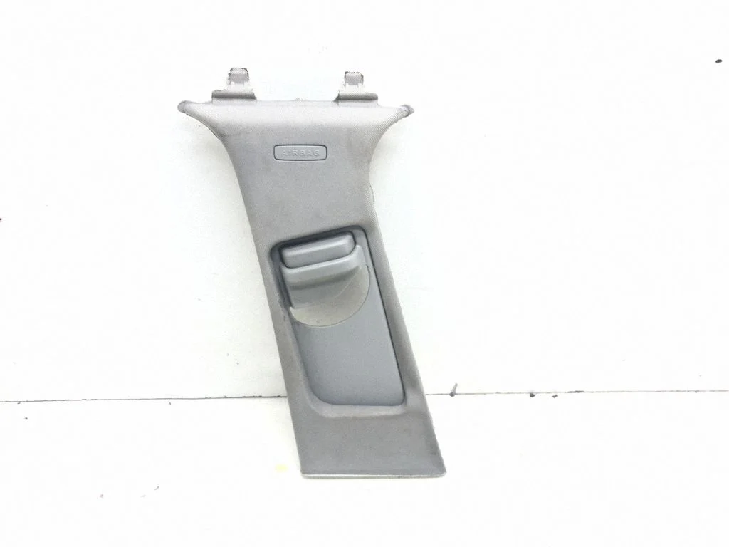 (B) pillar trim (top) – Mercedes-Benz C-Class AMG W204 (2007-2014)