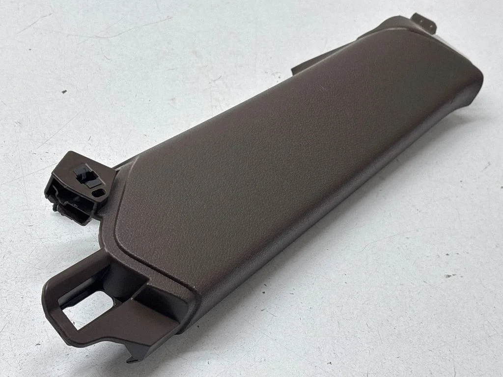 (C) pillar trim – Porsche Macan (95B) (2014-2018)