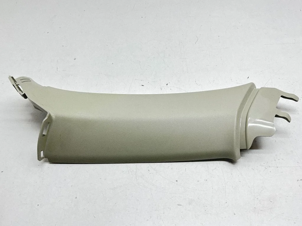 (C) pillar trim 31425700