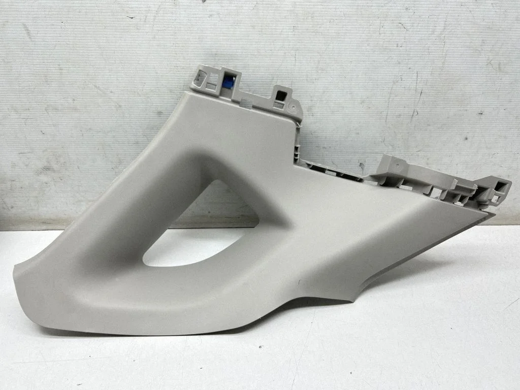 (C) pillar trim 769352507R – Renault Captur (2013-2020)