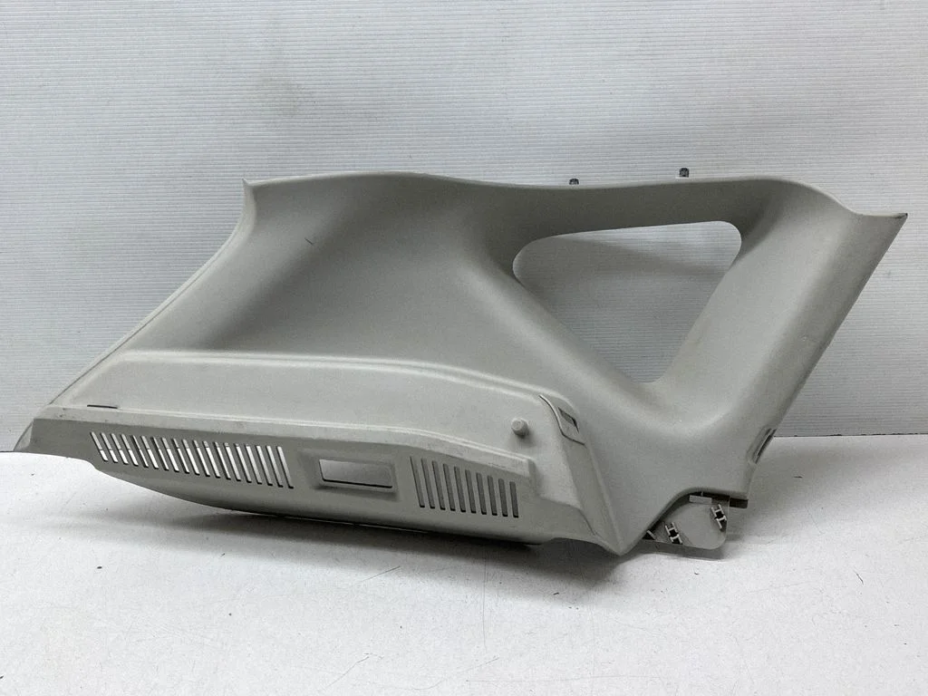 (D)pillar trim (top) – Nissan Qashqai (2010-2014)