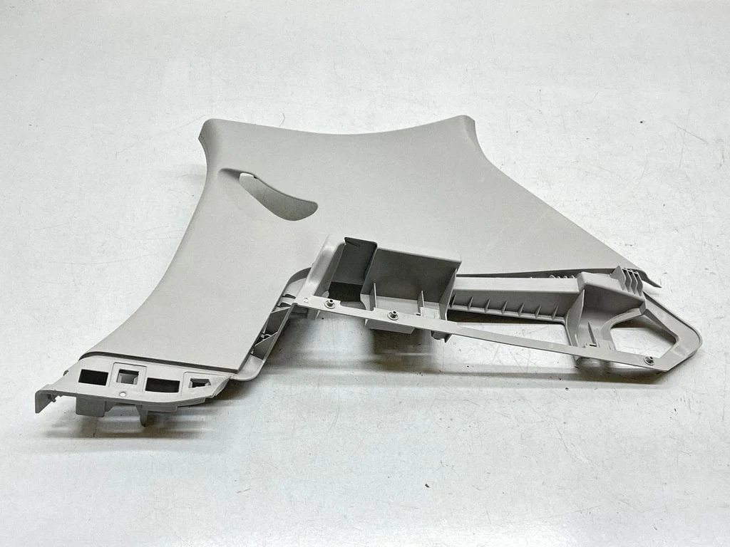(D)pillar trim (top) 769340006R