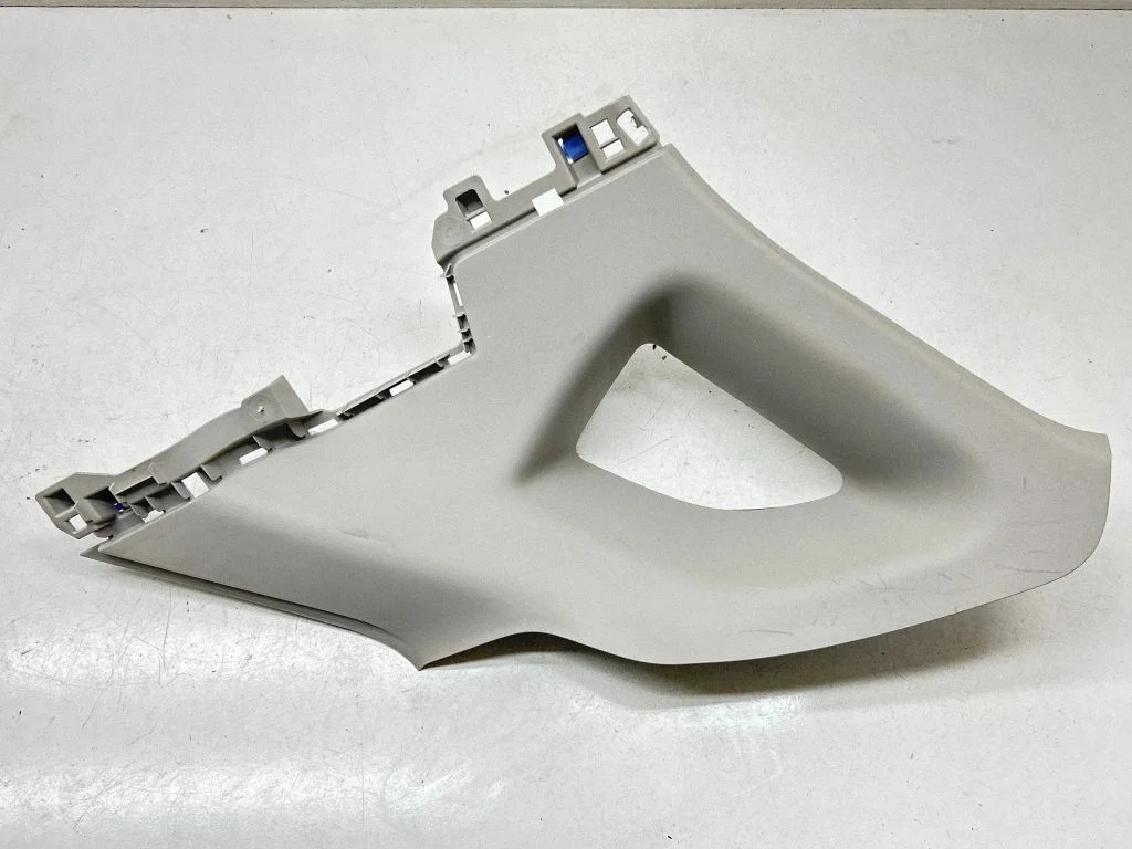 (D)pillar trim (top) 769343552R – Renault Captur (2013-2020)
