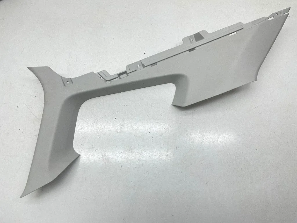 (D)pillar trim (top) 85851D4300