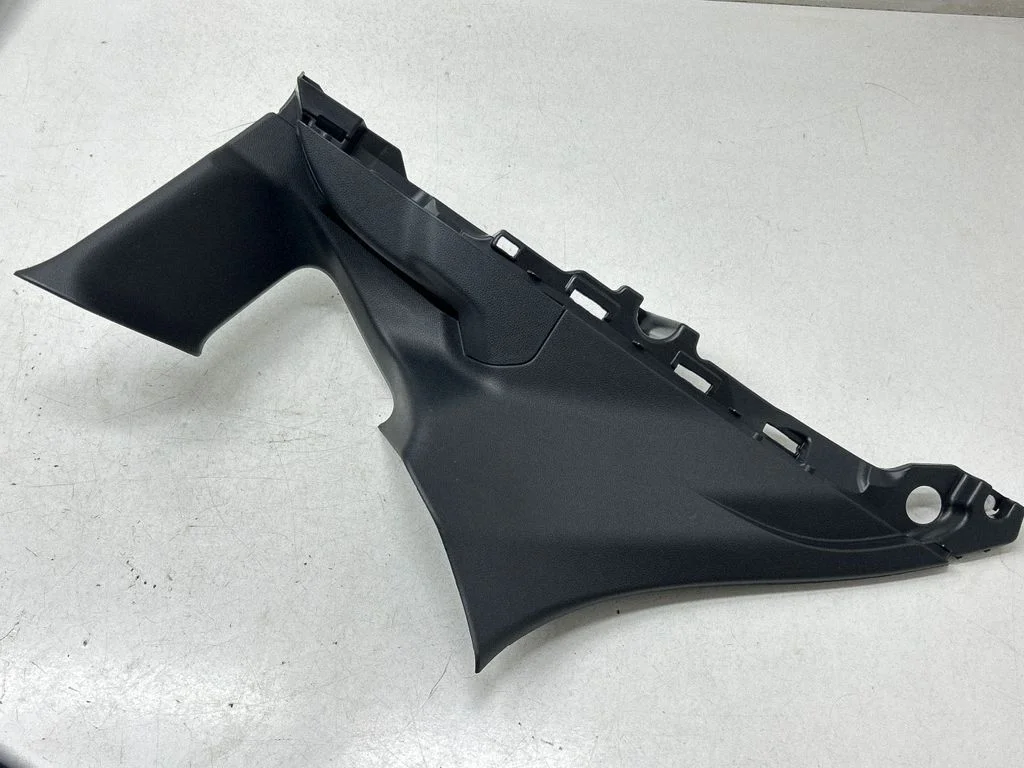 (D)pillar trim (top) 94015FN01A