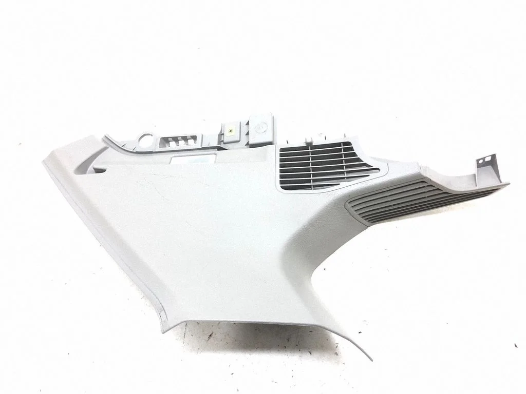 (D)pillar trim (top) 7228140