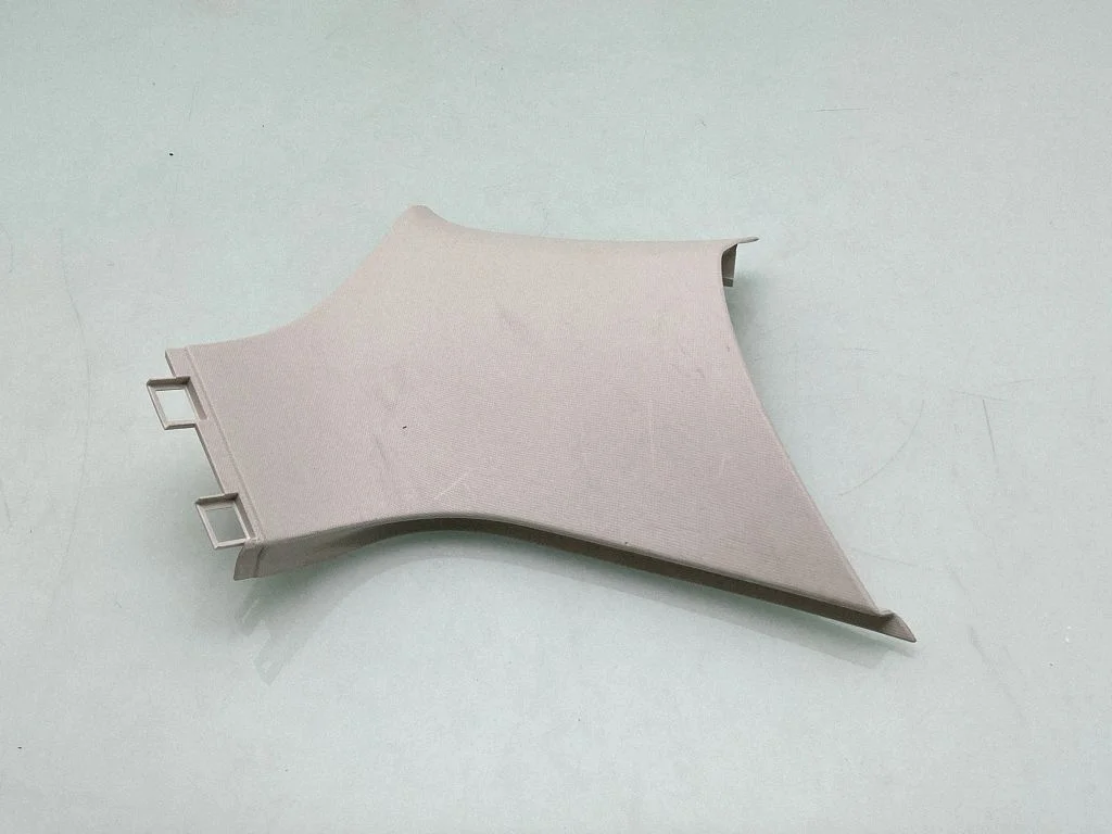 (D)pillar trim (top) – Volkswagen Passat B7 USA (2012-2019)