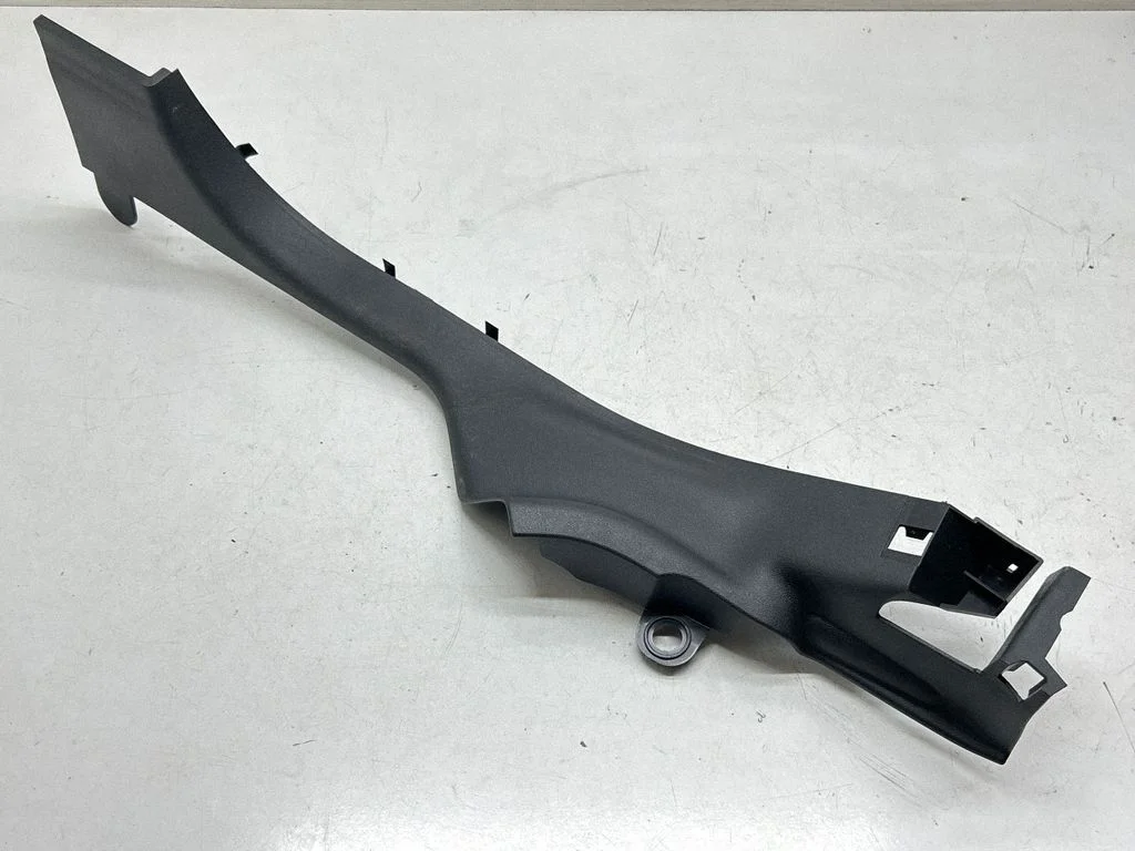 Rear sill trim cover – Renault Megane III (2009-2016)