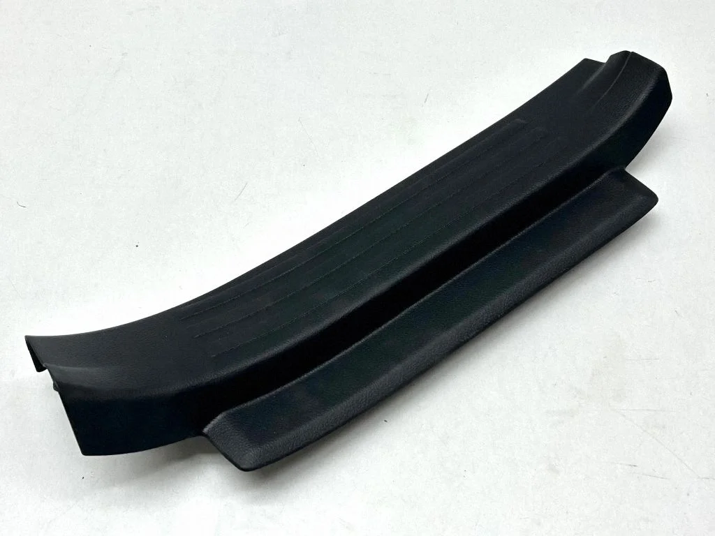 Rear sill trim cover 6791760210