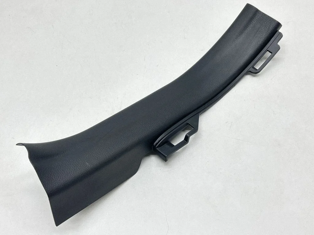 Aizmugurējā sliekšņa apdare (iekšējā) 67917K0040