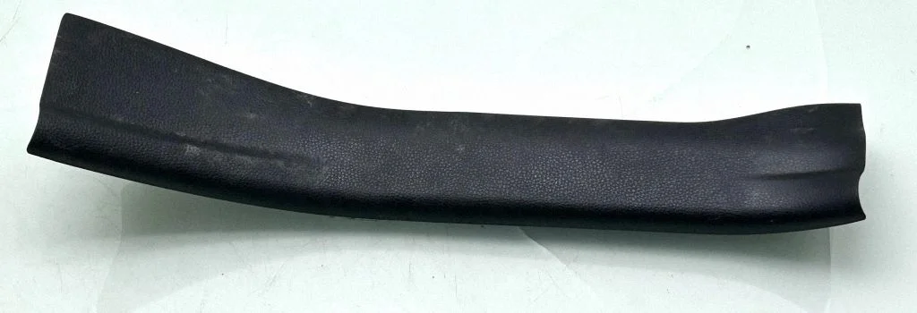 Rear sill trim cover 42110