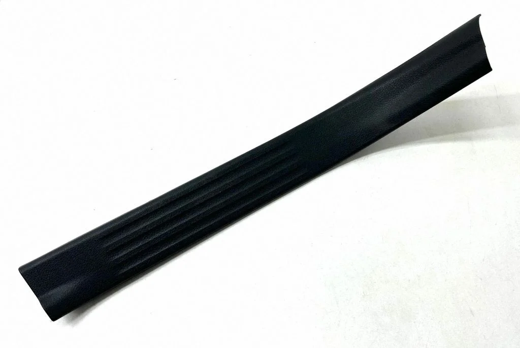 Rear sill trim cover – Nissan Navara D23 (2015-)