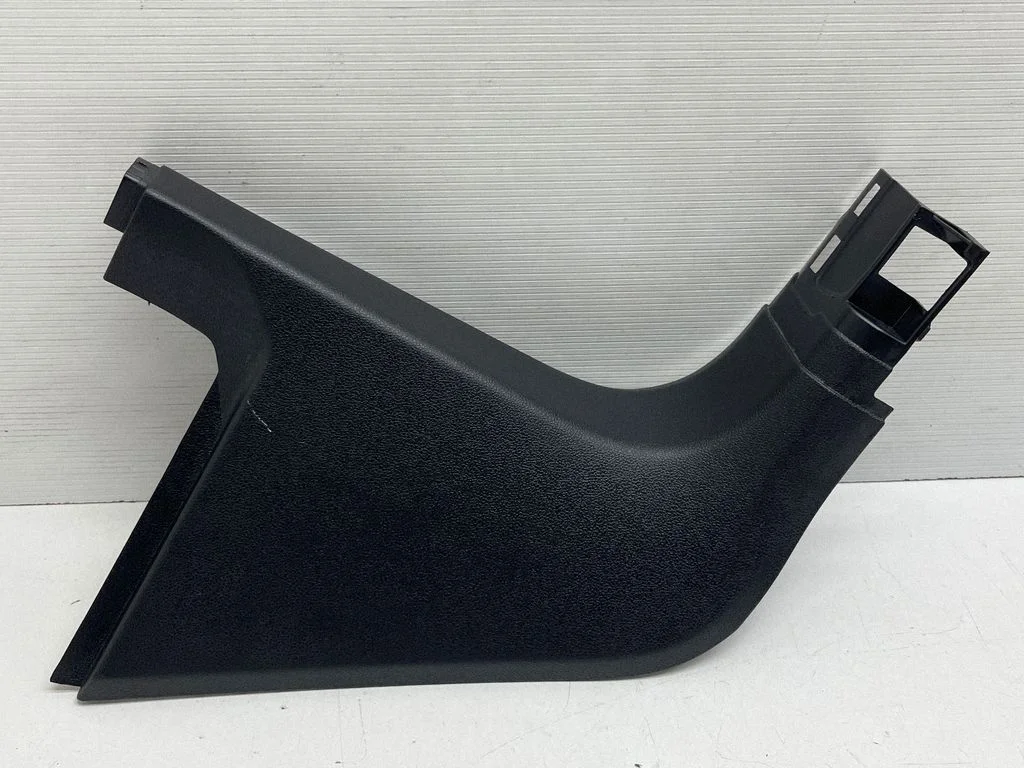 Foot area side trim – Volkswagen Tiguan Allspace (2017-)
