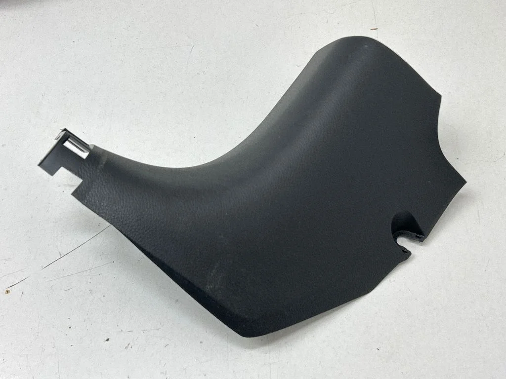 Kāju telpas sānu apdare 669013ZL0A