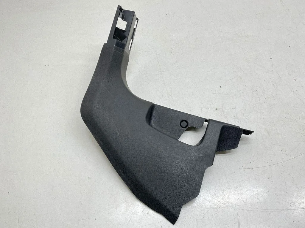 Kāju telpas sānu apdare 5TB863483