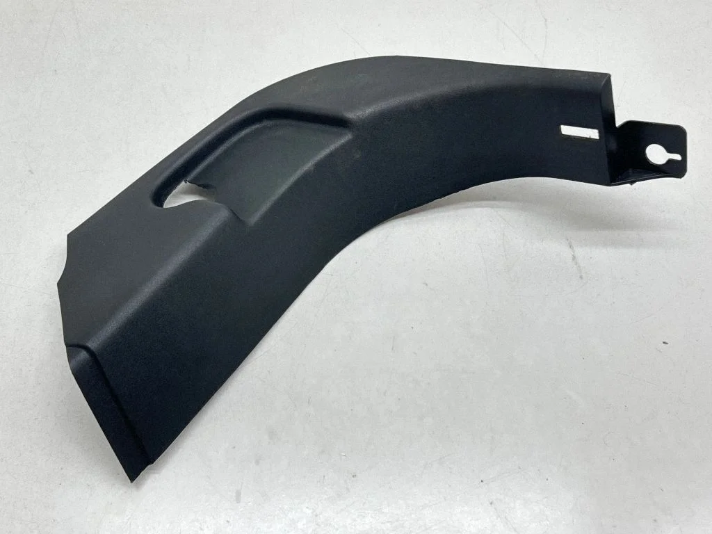 Kāju telpas sānu apdare BJ3202349ADW
