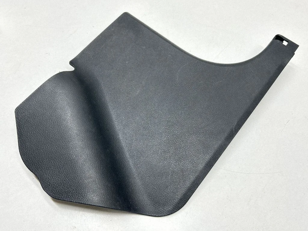 Jalaruumi külgkate A2046881506