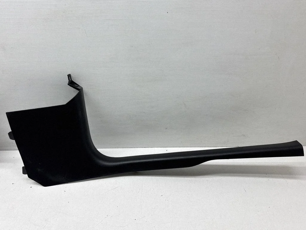 Front sill trim cover – Tesla Model Y (2020-)