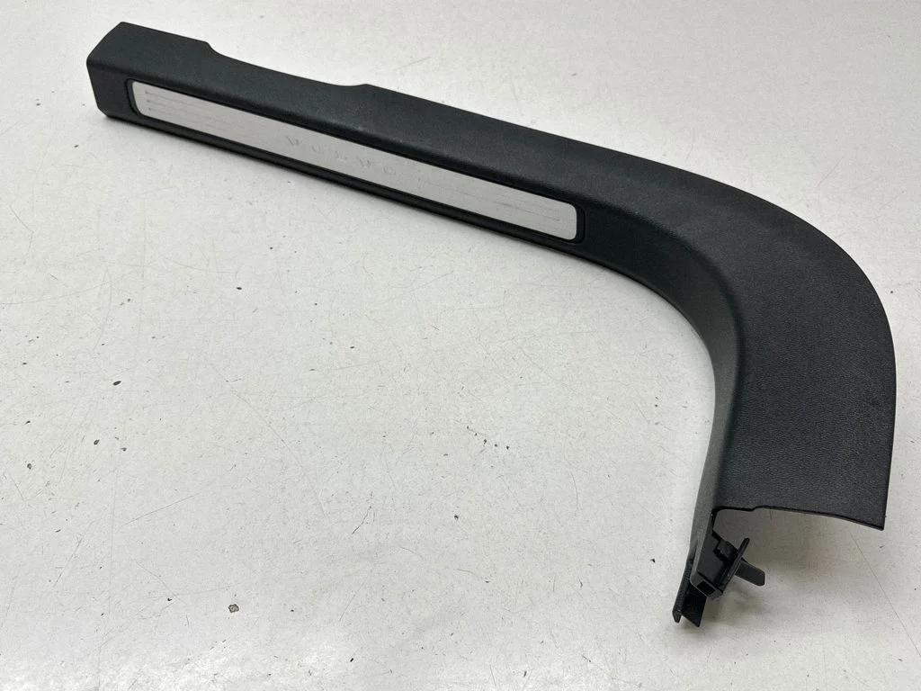Front sill trim cover 32216731
