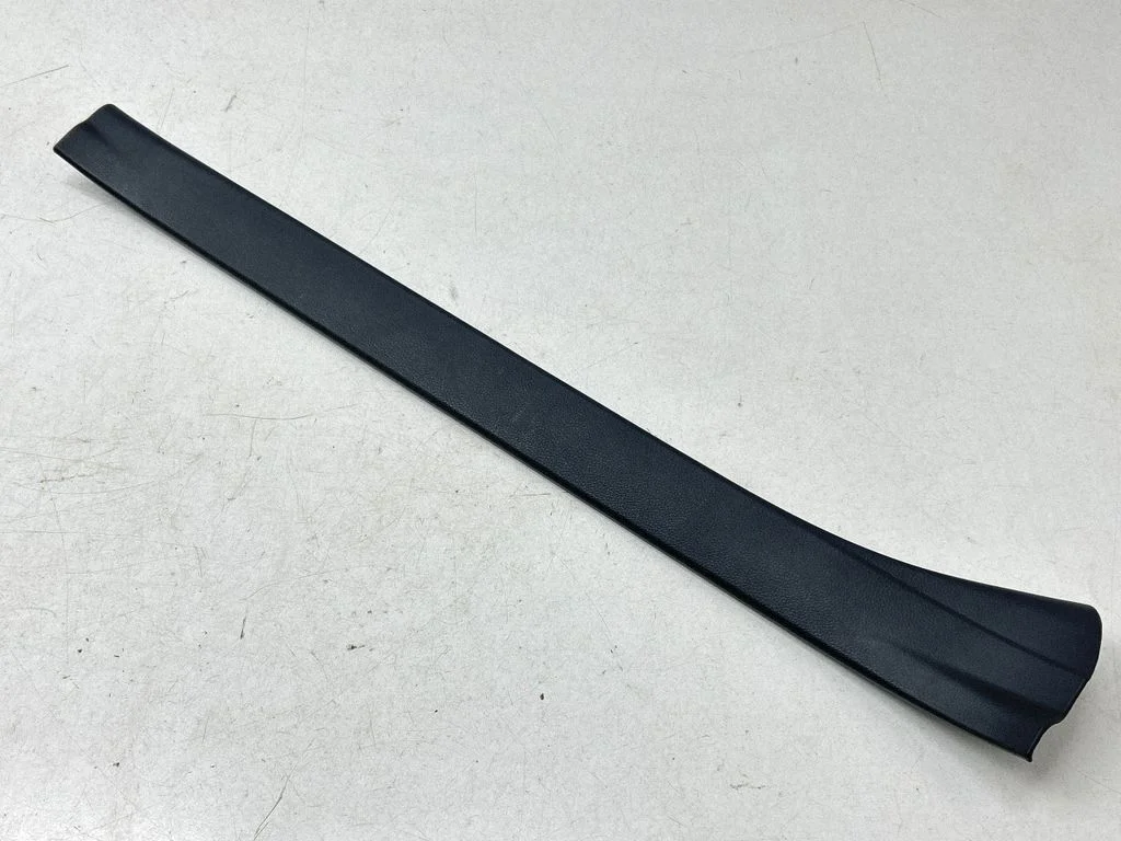 Front sill trim cover 94060FL14A