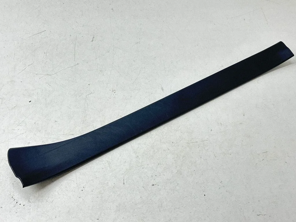 Front sill trim cover 94060FL15A