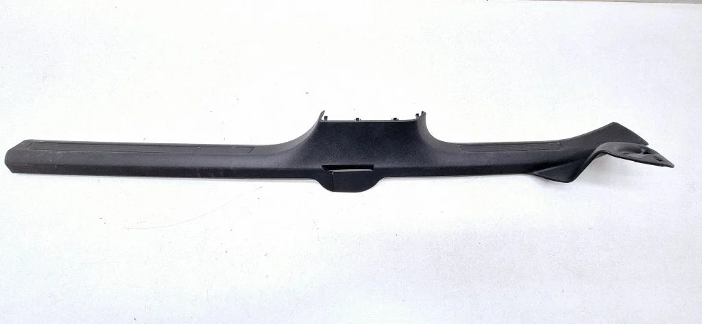 Front sill trim cover – Volkswagen Passat B7 USA (2012-2019)