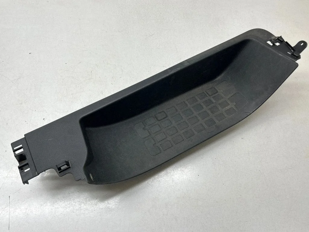 Priekšējā sliekšņa apdare (iekšējā) – Toyota Proace (2016-)