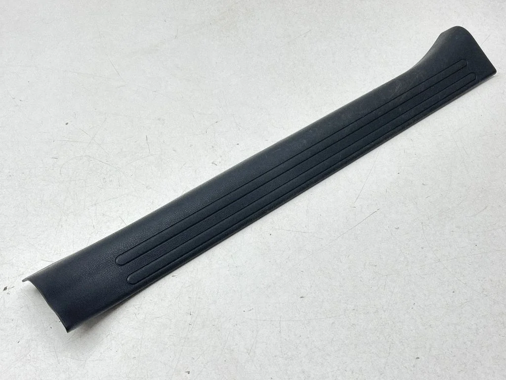 Front sill trim cover 769B41KA0A